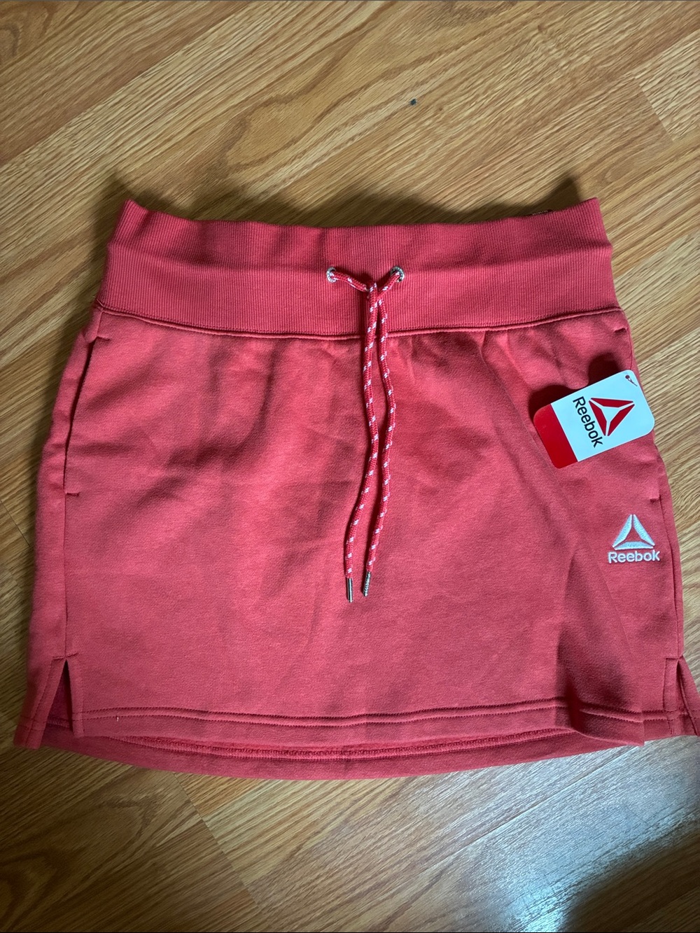 Reebok Core Short Skirt Cotton Athletic Shorts in rusty orange Size Medium NWT